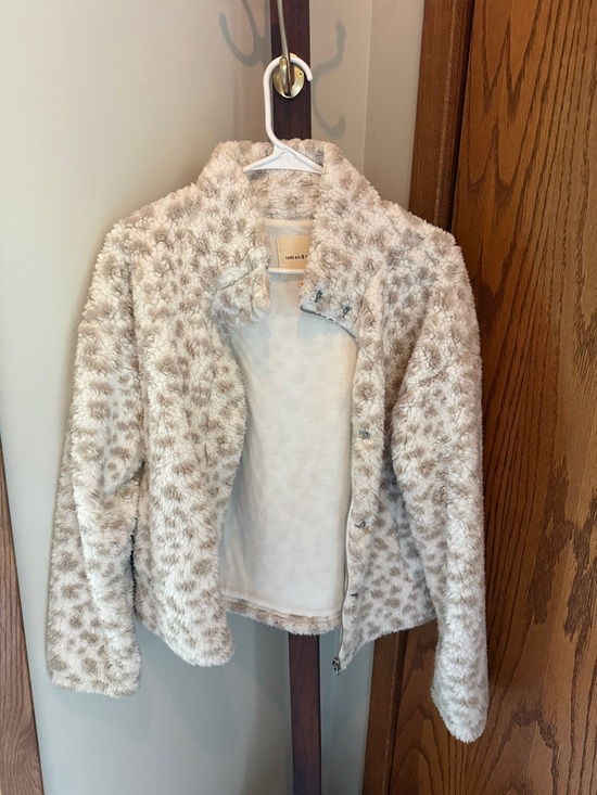 Thread & Supply Jackets & Blazers - Thread & Supply Cream Leopard Faux Fur Jacket